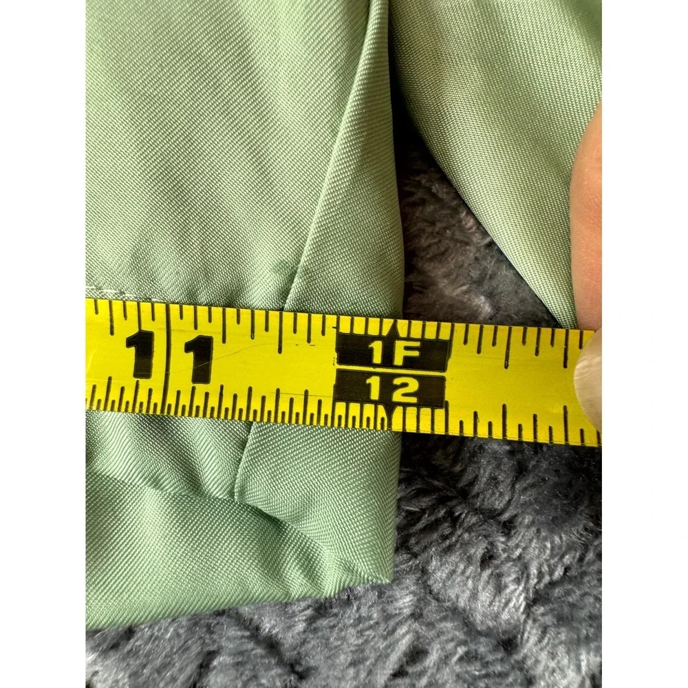 Nike Club Sportswear Flow Shorts Green Woven‎ Lined Sporty & Versatile Relaxed